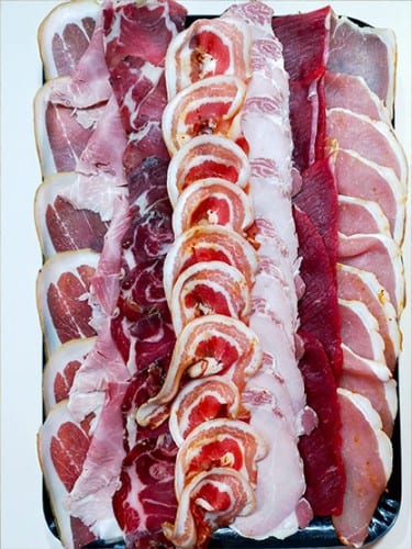 Plateau de charcuteries pour soirée raclette